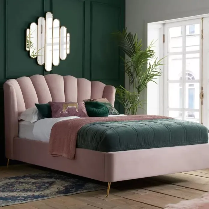 shelley_ottoman_divan_bed_pink_with_green_decorated_room